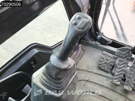 Hydraulic Excavators 2012 Caterpillar 390 D L (29)