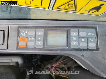 Hydraulic Excavators 2012 Caterpillar 390 D L (33)