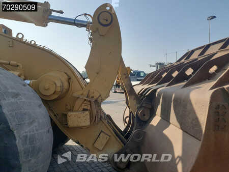 Ładowarki kołowe 2002 Caterpillar 988 G (14)