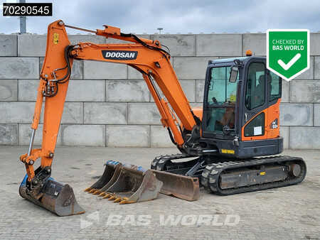 Minigraver 2020 Doosan DX62R-3 3 BUCKETS - A/C (1)