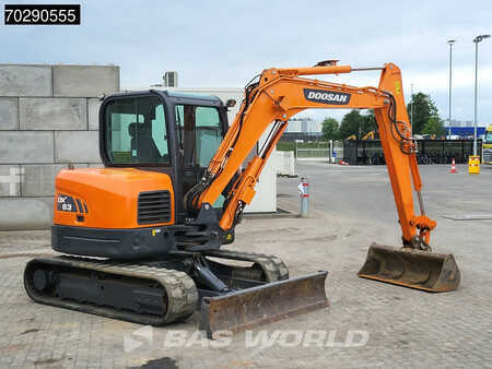 Minigraver 2021 Doosan DX63-3 3 BUCKETS - A/C (8)
