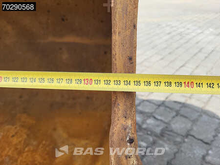 Hydraulic Excavators 2015 Komatsu PC240 LC-10 (16)