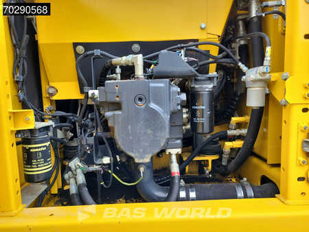Hydraulic Excavators 2015 Komatsu PC240 LC-10 (23)