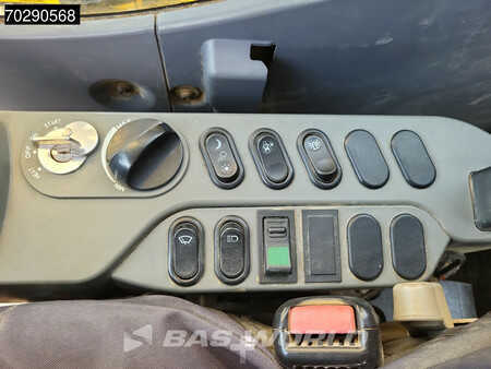 Hydraulic Excavators 2015 Komatsu PC240 LC-10 (39)