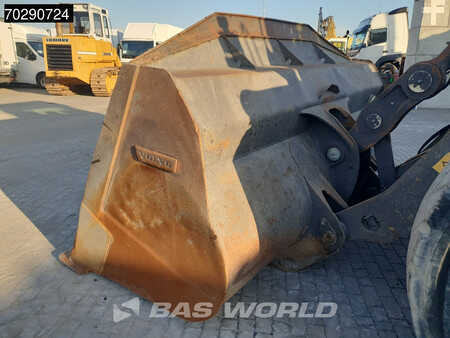 Carregadeira de rodas 2015 Volvo L180 H CDC (9)