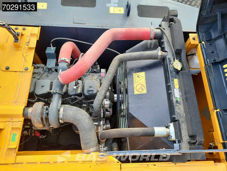 Bæltegraver 2025 Hyundai R215 L (22)