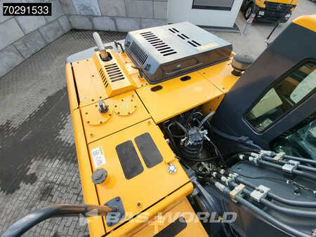 Bæltegraver 2025 Hyundai R215 L (27)