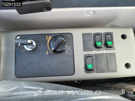 Bæltegraver 2025 Hyundai R215 L (32)