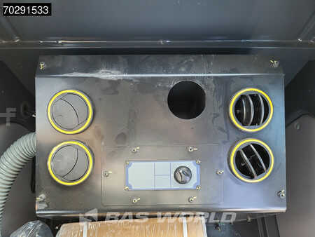 Bæltegraver 2025 Hyundai R215 L (33)