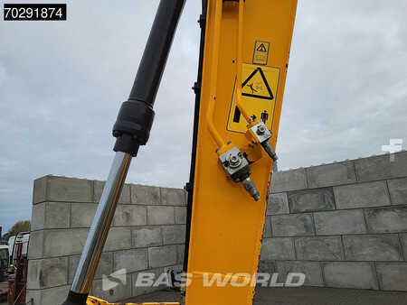 Escavatori cingolati 2021 JCB 131X L SV (10)