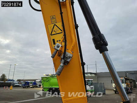 Escavatori cingolati 2021 JCB 131X L SV (11)