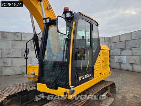 Escavatori cingolati 2021 JCB 131X L SV (17)