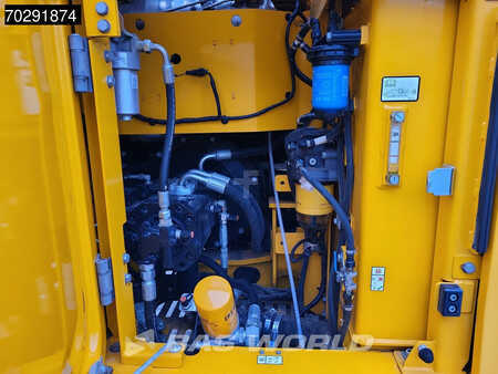 Escavatori cingolati 2021 JCB 131X L SV (21)