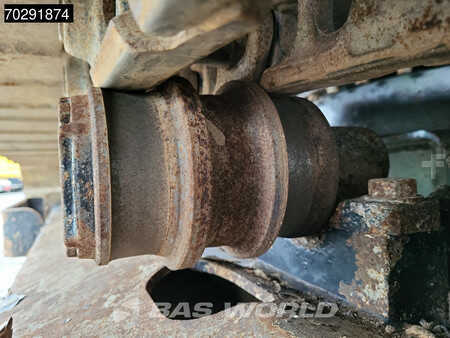 Escavatori cingolati 2021 JCB 131X L SV (28)