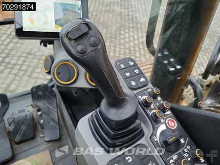 Escavatori cingolati 2021 JCB 131X L SV (32)