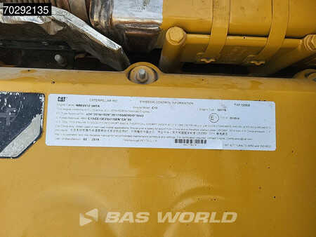 Zalomené klouby-dampry  2019 Caterpillar 730 -04A 730 Tail gate (16)