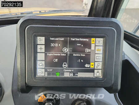 Zalomené klouby-dampry  2019 Caterpillar 730 -04A 730 Tail gate (31)