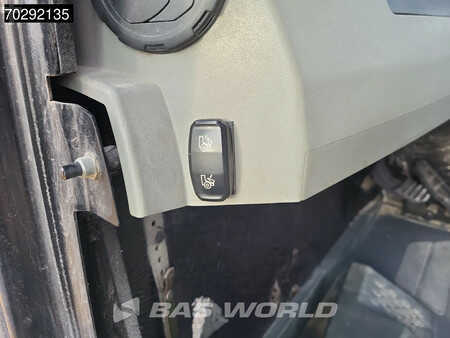 Zalomené klouby-dampry  2019 Caterpillar 730 -04A 730 Tail gate (36)