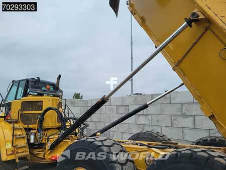 Knickgelenkte Muldenkipper/Dumper 2016 Caterpillar 745 C First Owner (12)