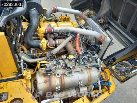 Knickgelenkte Muldenkipper/Dumper 2016 Caterpillar 745 C First Owner (17)