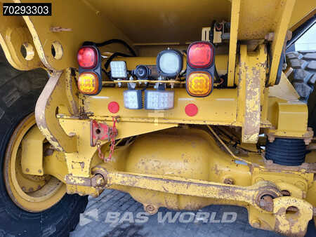 Knickgelenkte Muldenkipper/Dumper 2016 Caterpillar 745 C First Owner (19)
