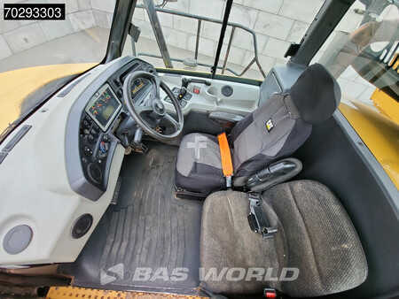 Knickgelenkte Muldenkipper/Dumper 2016 Caterpillar 745 C First Owner (26)