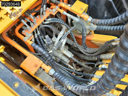 Escavadora de rodas 2014 Doosan DX170 W (18)