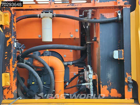 Escavadora de rodas 2014 Doosan DX170 W (20)