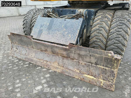 Escavadora de rodas 2014 Doosan DX170 W (24)