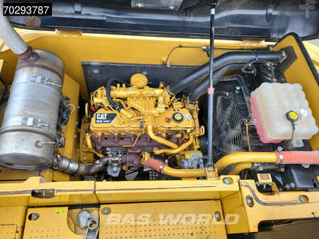 Beltegraver 2015 Caterpillar 320 E L RR Tiltrotator (24)