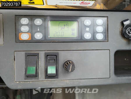 Beltegraver 2015 Caterpillar 320 E L RR Tiltrotator (31)