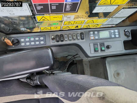 Beltegraver 2015 Caterpillar 320 E L RR Tiltrotator (33)