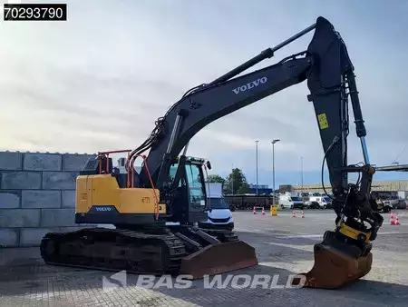 Kettenbagger 2018 Volvo ECR355 E L Blade - Tiltrotator - 2 Buckets (7)