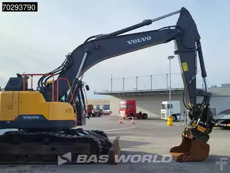 Kettenbagger 2018 Volvo ECR355 E L Blade - Tiltrotator - 2 Buckets (8)