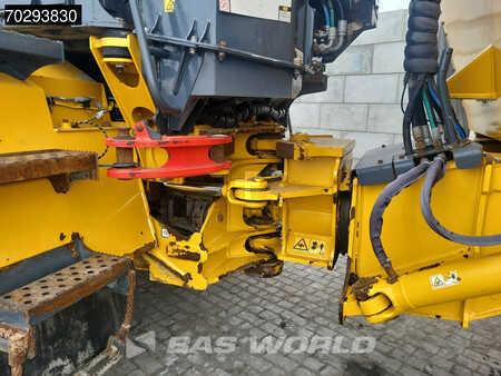 Kink Dumprar 2020 Bell B30 E (20)