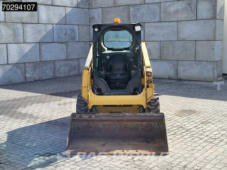 Caterpillar 226 D3 BUCKET + FORKS