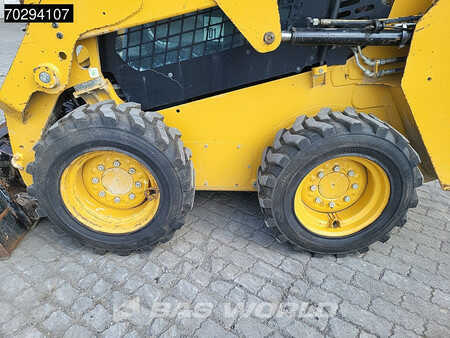 Caterpillar 226 D3 BUCKET + FORKS