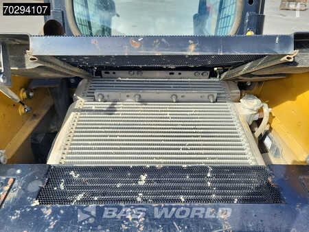 Caterpillar 226 D3 BUCKET + FORKS