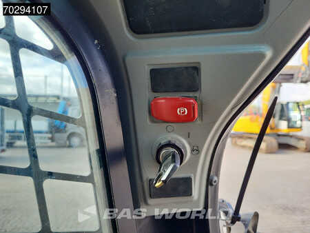 Caterpillar 226 D3 BUCKET + FORKS