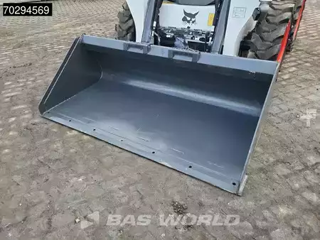 Kolové nakladače 2025 Bobcat S510 A/C - Cabin (14)