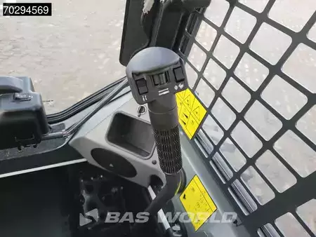 Kolové nakladače 2025 Bobcat S510 A/C - Cabin (24)
