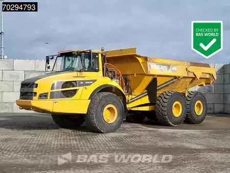 Zalomené klouby-dampry  2015 Volvo A40 G Tail gate (1)