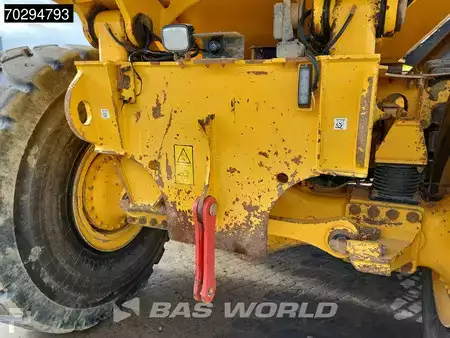 Zalomené klouby-dampry  2015 Volvo A40 G Tail gate (24)