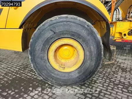 Zalomené klouby-dampry  2015 Volvo A40 G Tail gate (27)