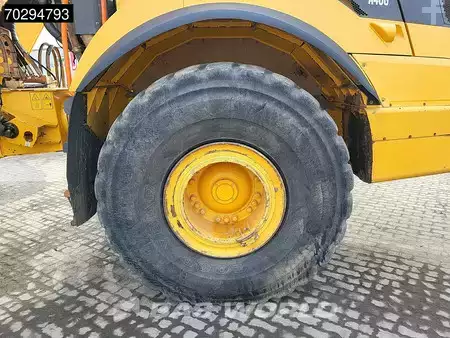 Zalomené klouby-dampry  2015 Volvo A40 G Tail gate (28)