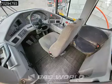 Zalomené klouby-dampry  2015 Volvo A40 G Tail gate (29)