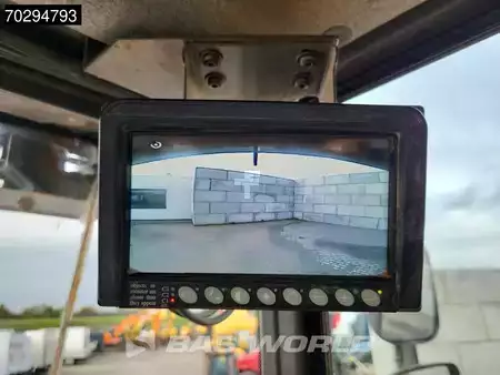 Zalomené klouby-dampry  2015 Volvo A40 G Tail gate (34)