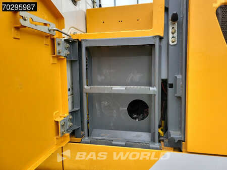 Rupsgraafmachines 2016 Liebherr R922 LC Select (23)