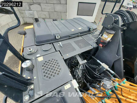 Escavadora de rastos 2019 Case CX290 D LIFT CABIN (23)