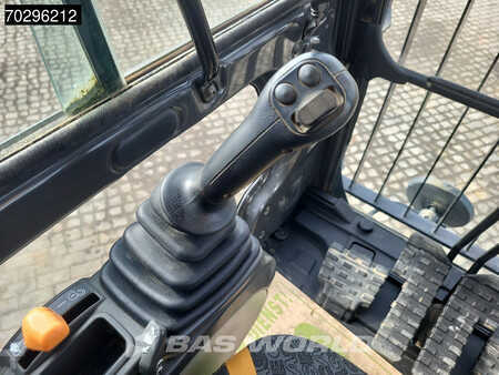 Escavadora de rastos 2019 Case CX290 D LIFT CABIN (31)